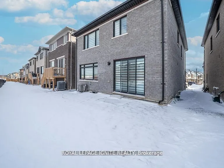 1160 Skyridge Blvd — Photo 40