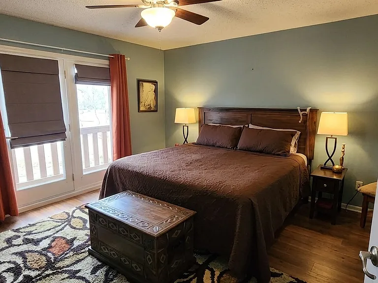 1882 Clover Meadow Dr — Photo 16