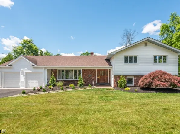 68 Mandeville Dr, Wayne Twp., NJ 07470