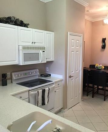 3rd image of 3973 Bishopwood Ct E Unit 202