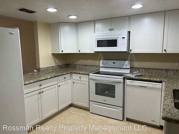 2nd image of 1239 SE 23rd Pl APT B