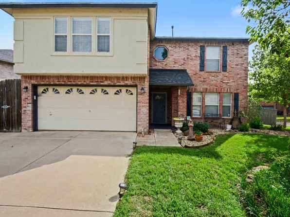 2018 Baker Dr, Corinth, TX 76210