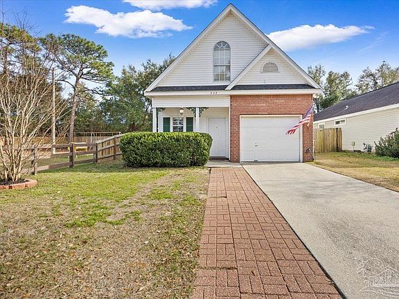 3rd image of 225 Wildflower Ln