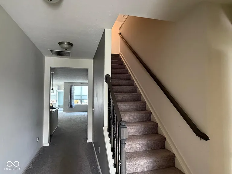 1190 Sunset Blvd — Photo 16