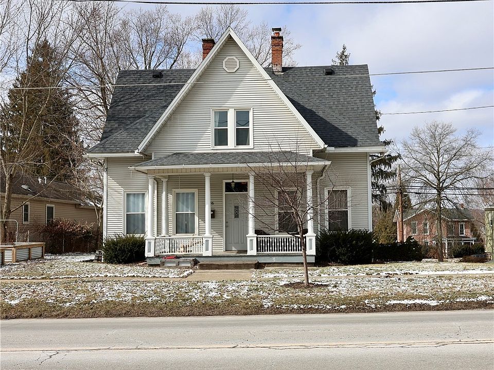 1st image of 216 S Clay St