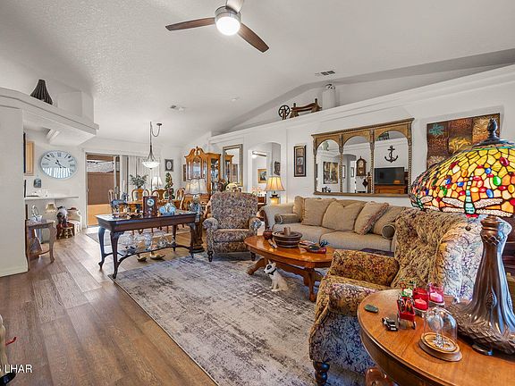 4th image of 2080 Chaparral Dr