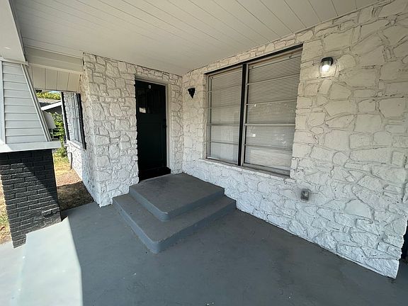 3rd image of 1245 Kayton Ave #A