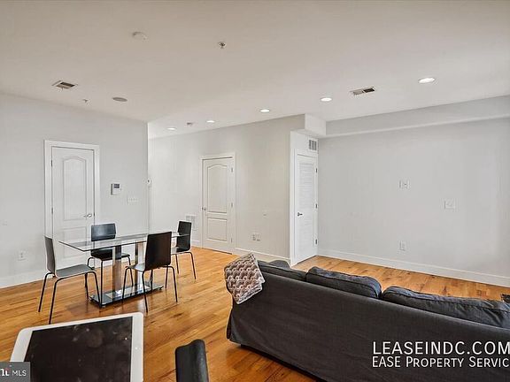 4th image of 515 N St NW APT 2