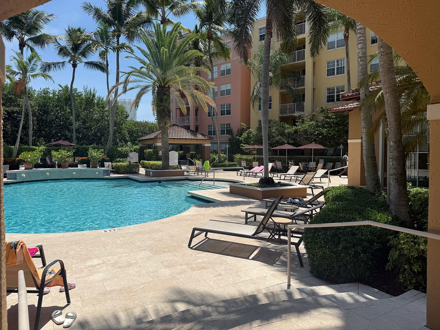 1 bed, 730 sqft, $1,900 — Photo 4