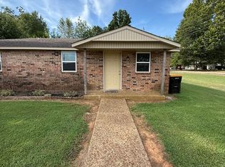 821 Darrin Dr, Charleston, AR 72933