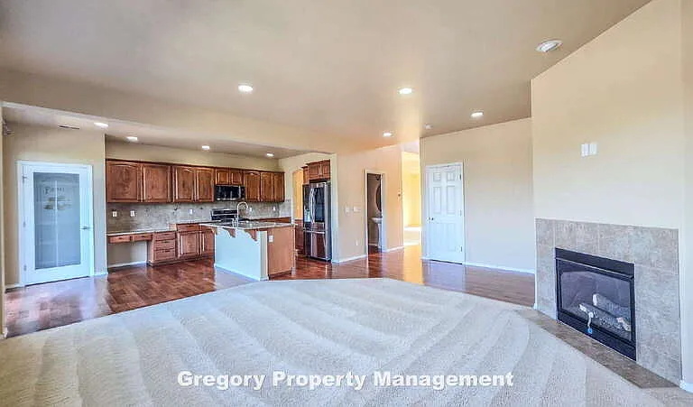 22904 42nd Dr SE — Photo 24