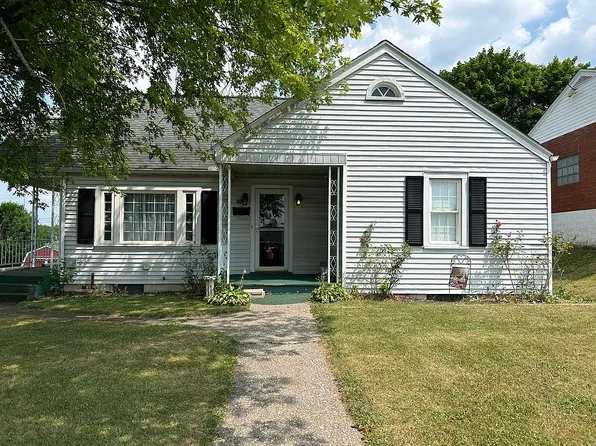 905 E Main St, Roaring Spring, PA 16673