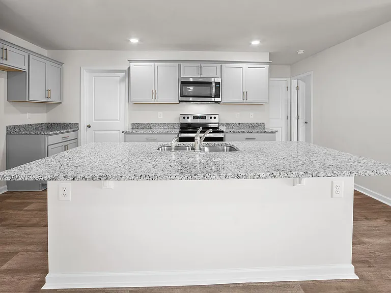 1202 Leno Ln — Photo 6