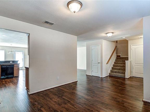 3rd image of 4308 Windmill Hill Cir