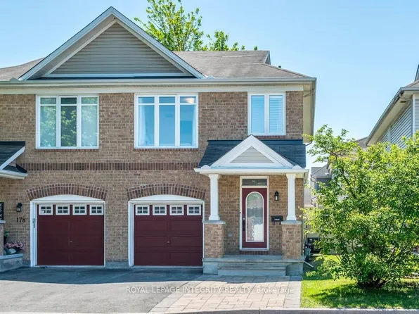 176 Parkin Cir, Ottawa, ON K1T 4G4