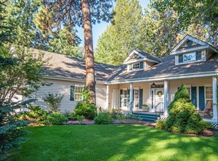 454 E Wapato Loop, Sisters, OR 97759