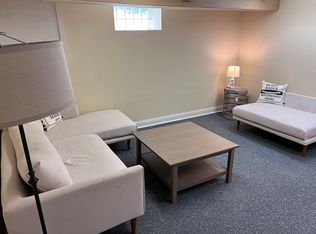 2549 Edgehill Rd, Cleveland Heights, OH 44106