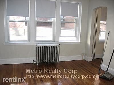 2nd image of 89 Strathmore Rd APT 2