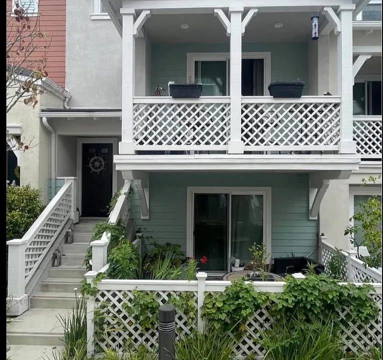 3644 Islander Walk