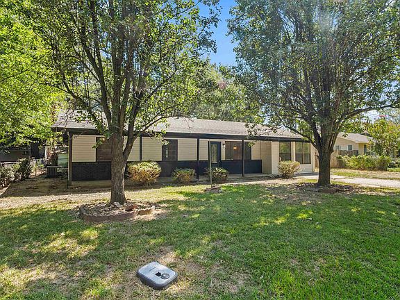 3rd image of 611 Fletcher Pl