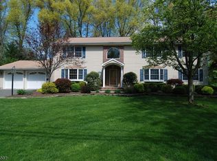 22 Holly Glen Ln N, Berkeley Heights, NJ 07922
