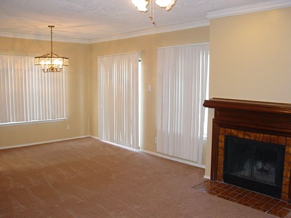 3rd image of 8750 Park Ln APT 124