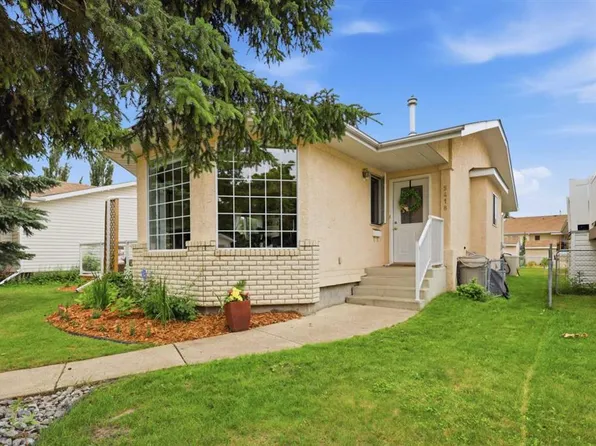 5418 E 46th St, Lacombe, AB T4L 1H2