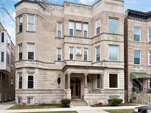 626 W Buckingham Pl, Chicago, IL 60657