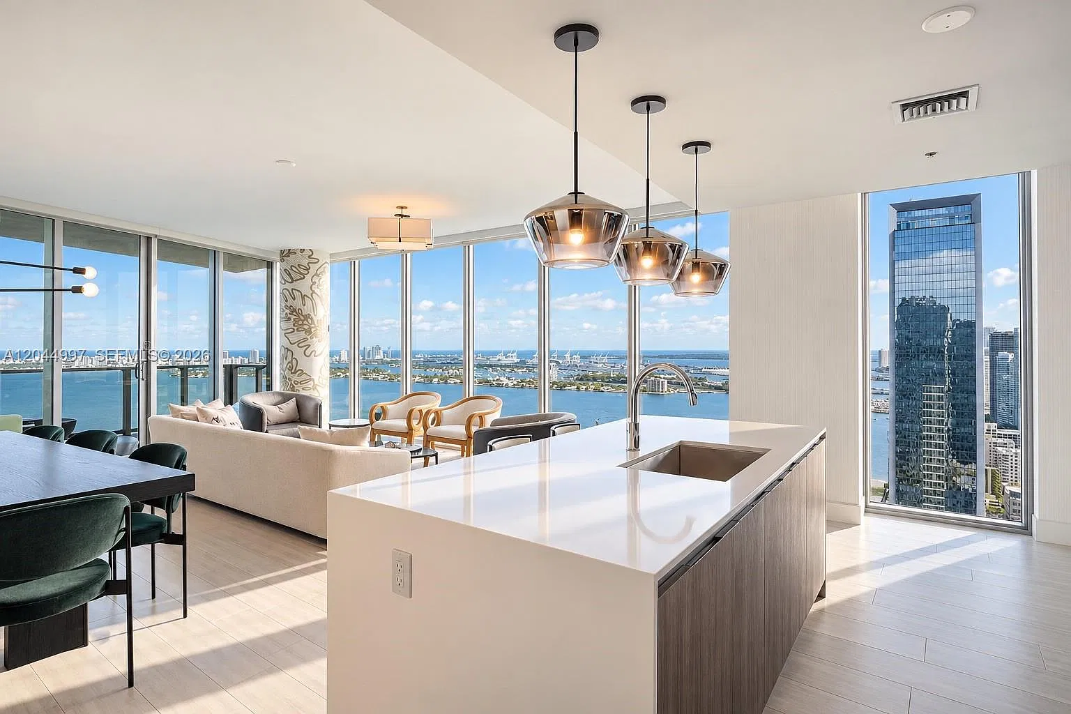 Biscayne Beach Condo — Photo 4
