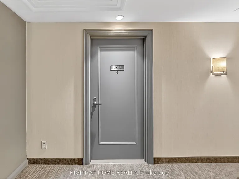155 Yorkville Ave #2512 — Photo 3