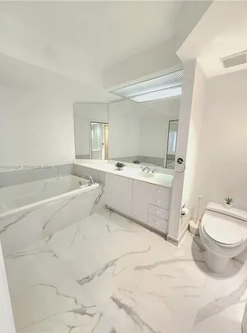 20185 E Country Club Dr — Photo 11