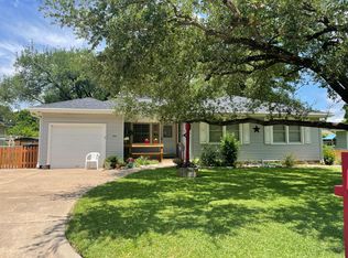 906 E North Ave, Bryan, TX 77802