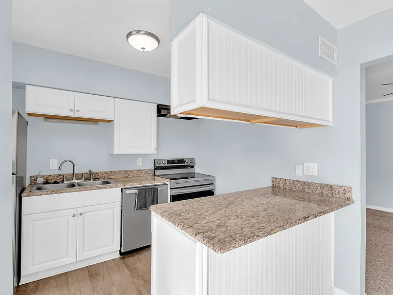 4688 Matilda St #H — Photo 7