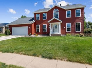 1905 Charleston Dr, Marion, IA 52302