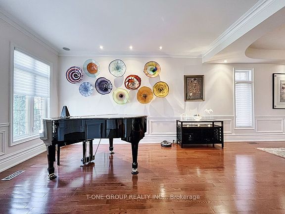 3rd image of 253 Carlton Rd