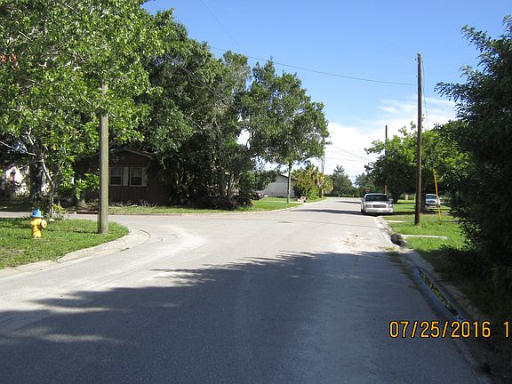 4th image of 7618 16th Street Ct E