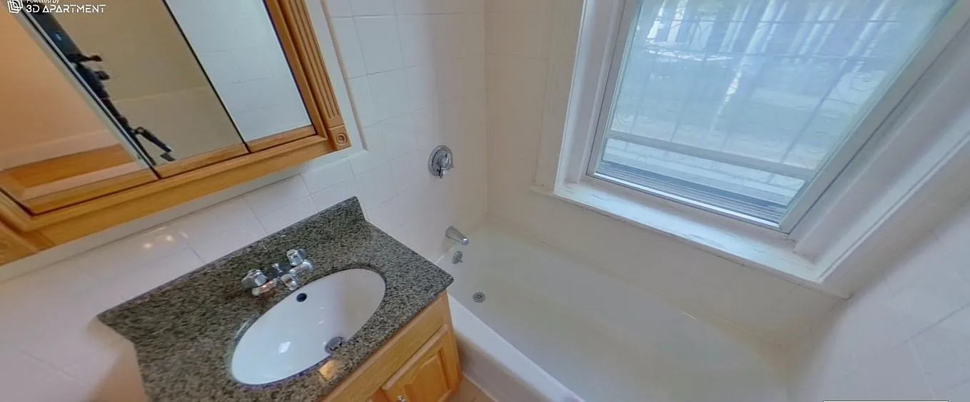 3 bed, $4,200 — Photo 4