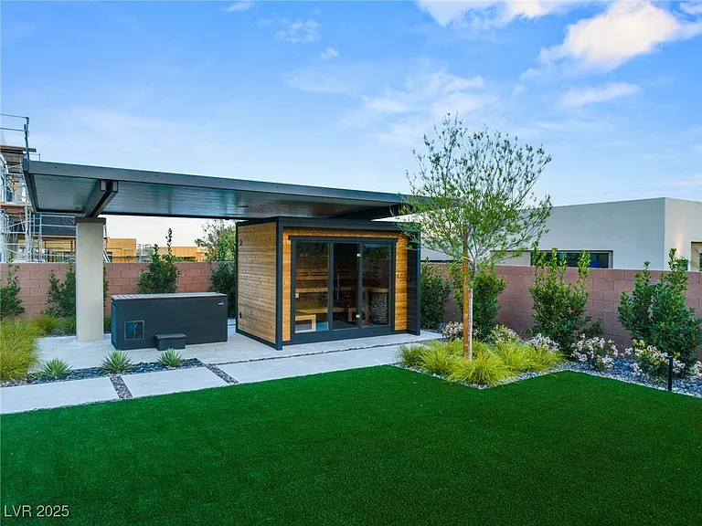 7385 Heron Canyon Ct — Photo 49