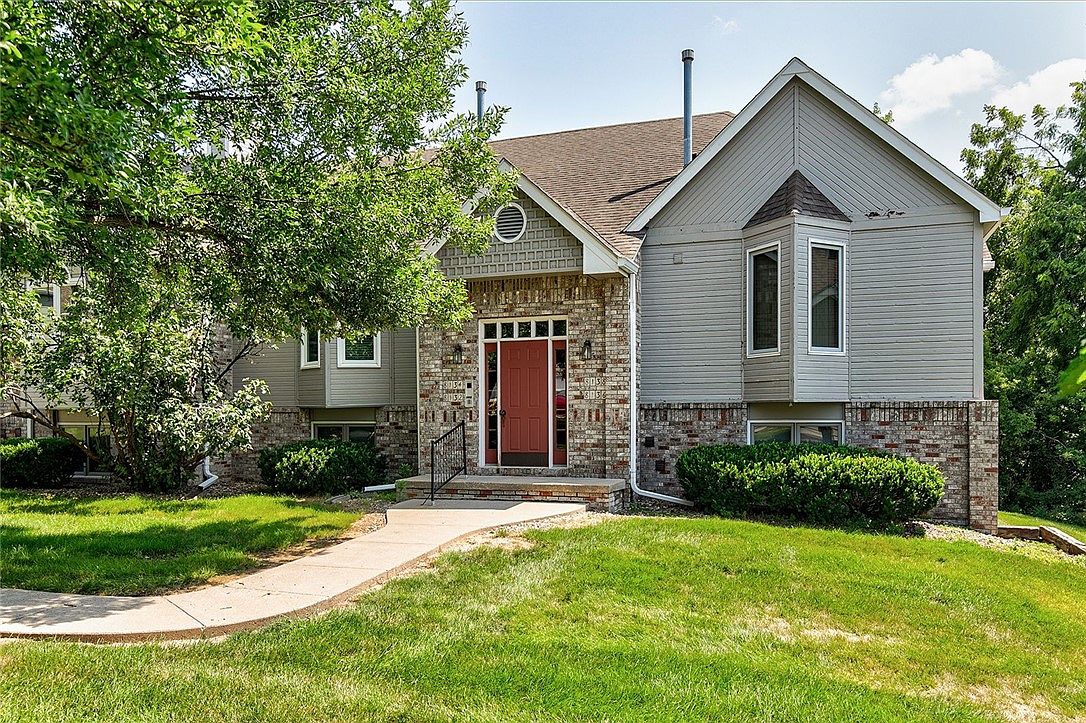 8138 Dellwood Dr, Urbandale, IA 50322 Zillow