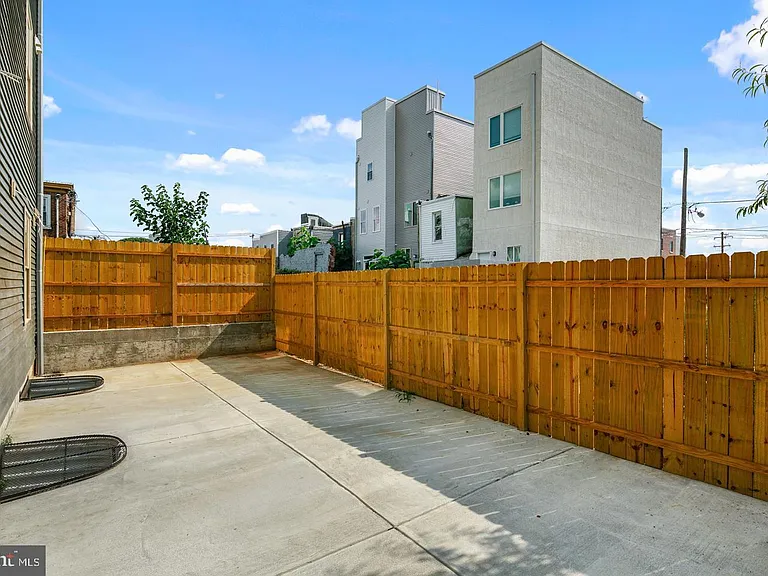 1918 E Cumberland St #F — Photo 16