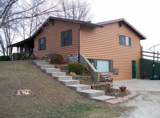 953 County Road 1123, Huntsville, MO 65259