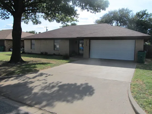 2902 Wood St, Vernon, TX 76384