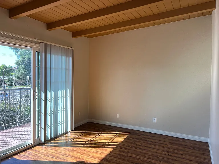 2701 W McFadden Ave — Photo 43