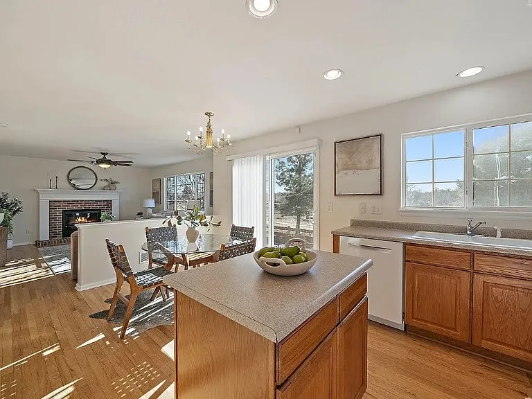 7459 S Lewiston St — Photo 12