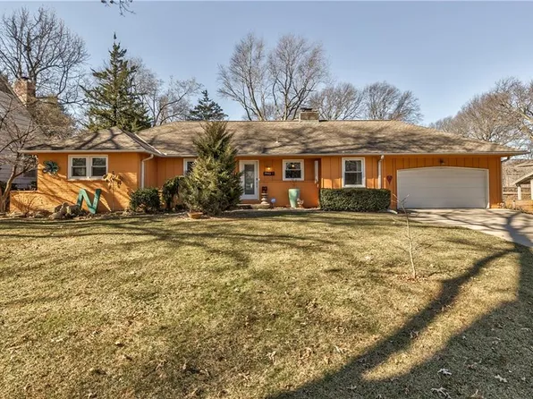 7932 Dearborn Dr, Prairie Village, KS 66208
