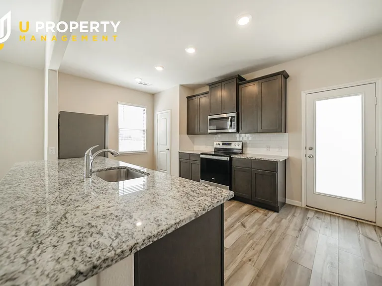 1817 Dahlia Way — Photo 10