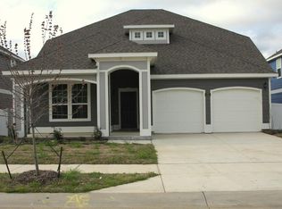 9012 Blackstone Dr, Aubrey, TX 76227
