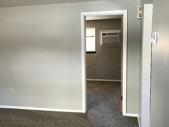 4th image of 101-107 E Fremont Ave #107-2