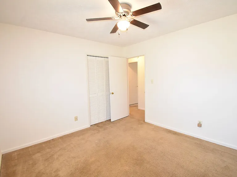 6901 Woodmark Dr — Photo 14