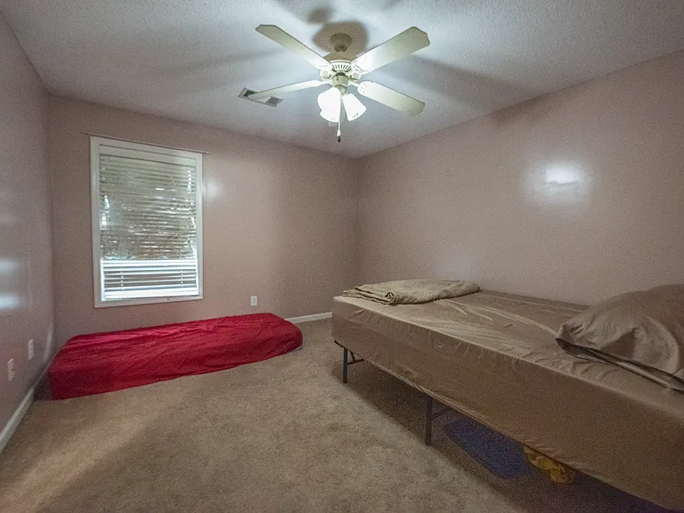 1432 S Donahue Dr #B — Photo 6